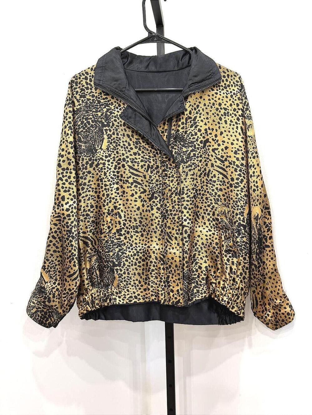 Reversible One Size Leopard Print Bomber Jacket with Black Collar
